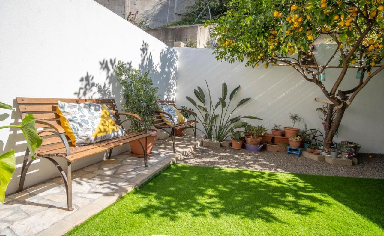 B&B Ziu Anacletu Villaputzu Exteriör bild